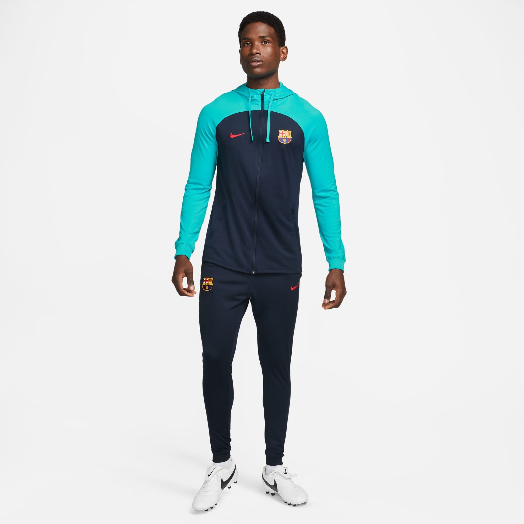 BARCELONA PRESENTATION TRACKSUIT 2022-23